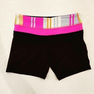 Lululemon compression volleyball shorts size Small